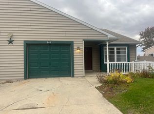 867 Arrowhead Dr #1, Bucyrus, OH 44820