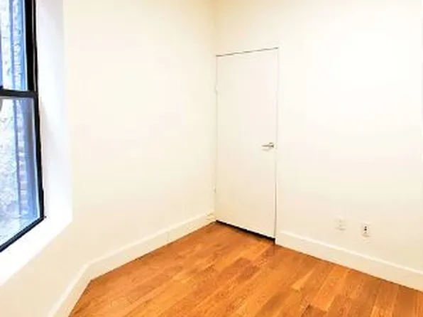 973 Columbus Avenue image 4 of 6