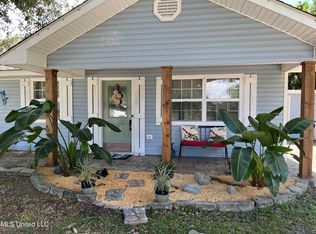 245 Pine Ridge Dr, Waveland, MS 39576