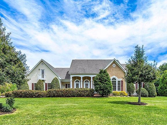 3rd image of 7185 Valle Doro Ct
