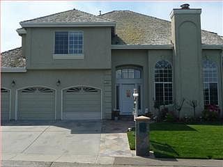 1st image of 340 Fairway Dr