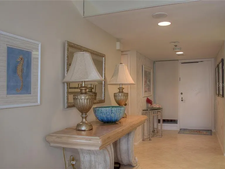 2109 Gulf Of Mexico Dr #1402 — Photo 8