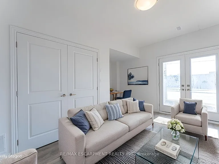 120 Court Dr #29 — Photo 24