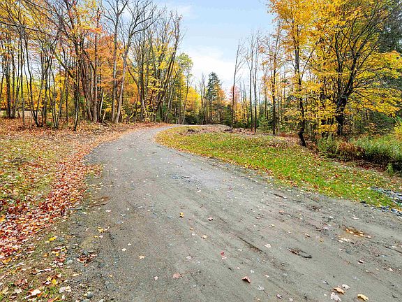 4th image of 500 Hardwood Flats Road