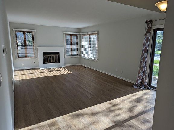 5th image of 1373 River Oak Dr
