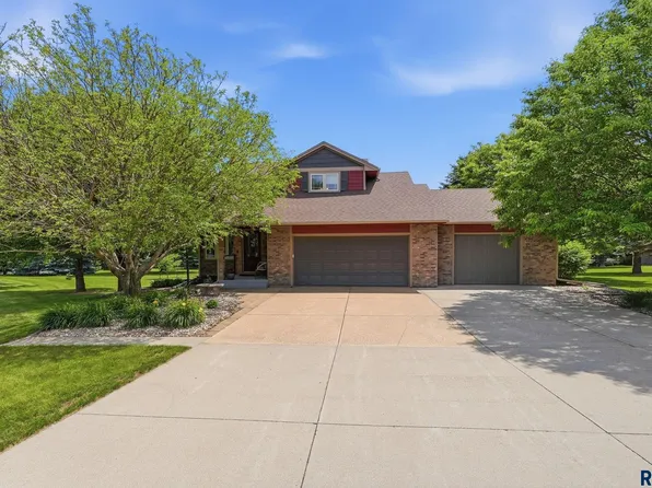 N Deer Hollow Rd, Sioux Falls, SD 57110