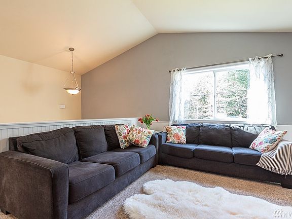 5th image of 22260 Wavecrest Ave NE