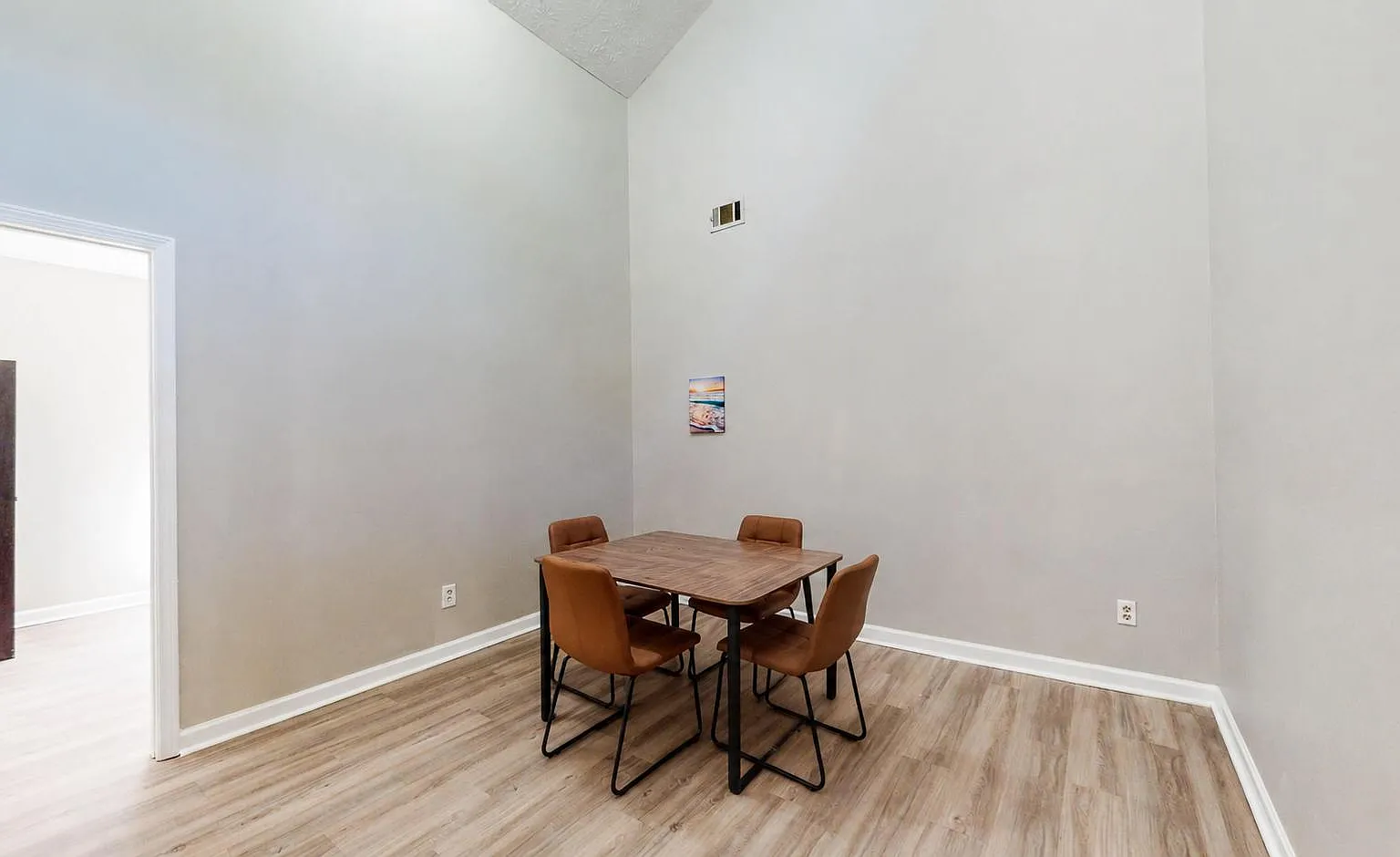 4 bed, 3.5 bath, 1863 sqft, $789 — Photo 3