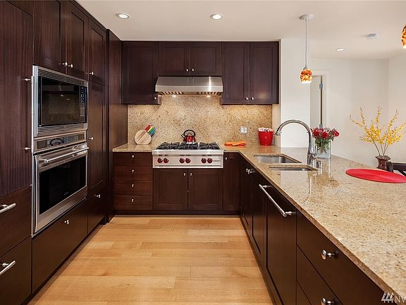 2nd image of 10700 NE 4th St Unit 1714