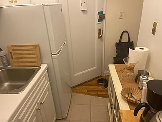 Rented by K & O Realty Associates Inc.