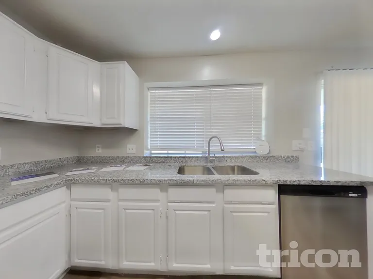 3115 Granite Lake Dr — Photo 3