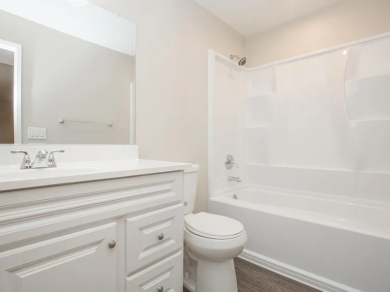 Wateridge Apartment Homes — Photo 27