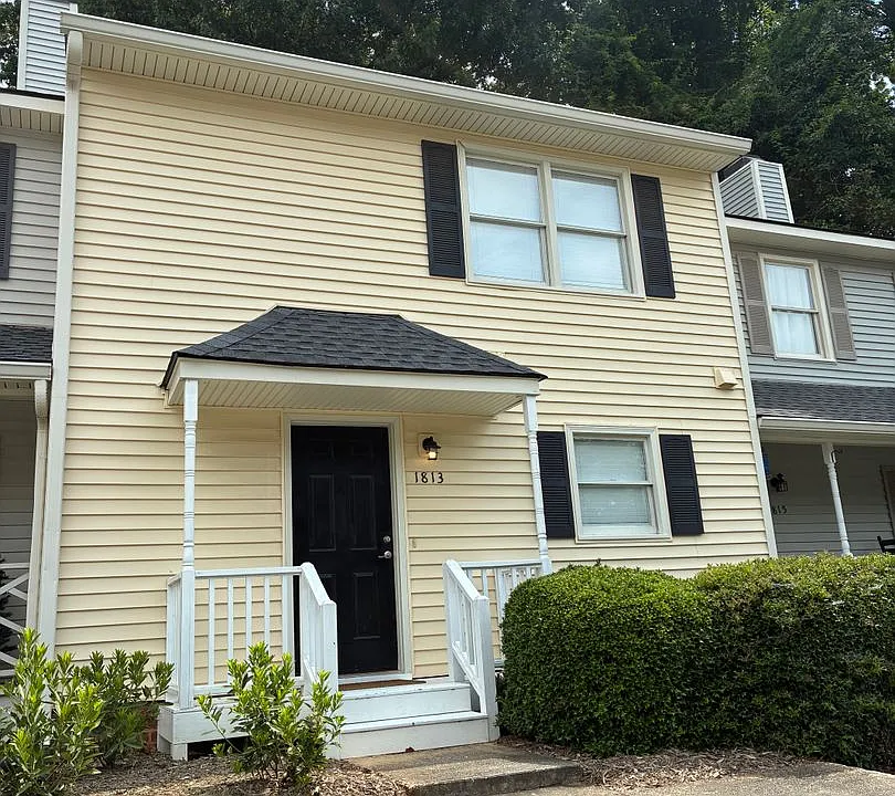 1813 Fox Sterling Dr