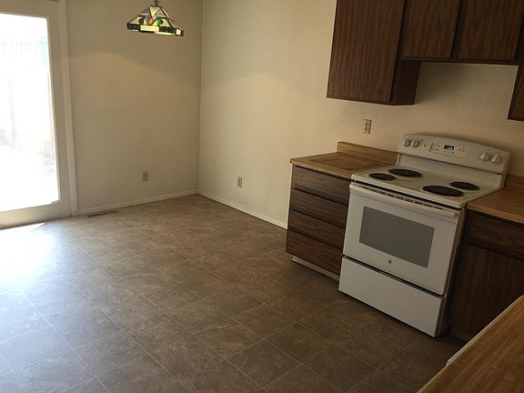 2nd image of 1277 N 18th St