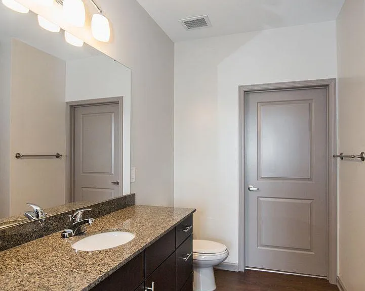 Marvel Apartments — Photo 18