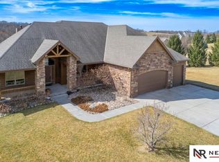 6541 Russell Emmett Ct, Papillion, NE 68133