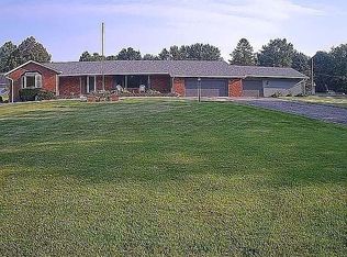 427 Mill Rd, Burlington, IN 46915