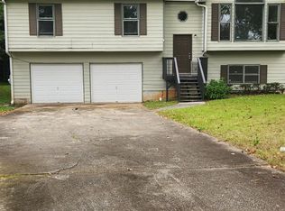 325 Devcon Ct, Palmetto, GA 30268