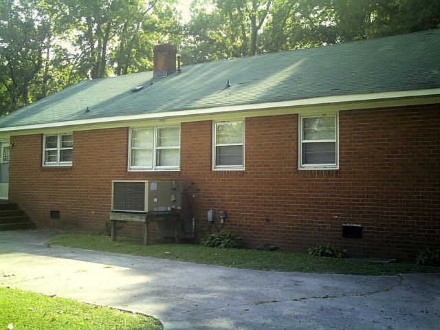 2nd image of 1121 Morningside Dr