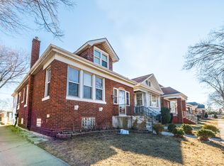 2701 Clinton Ave, Berwyn, IL 60402