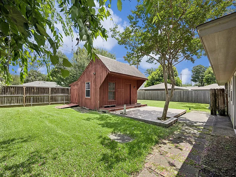 9814 Pine Lake Dr — Photo 14