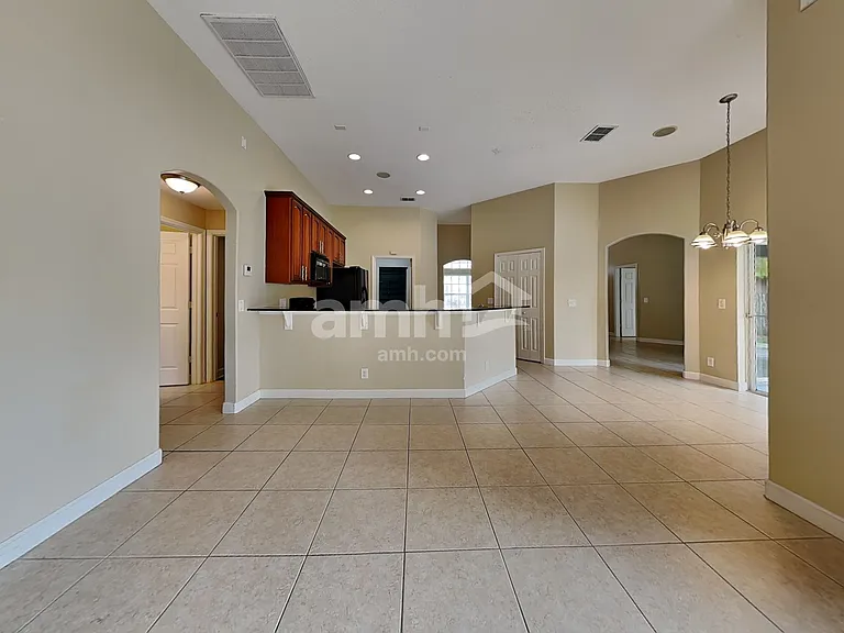 5940 NW Foust Cir — Photo 6