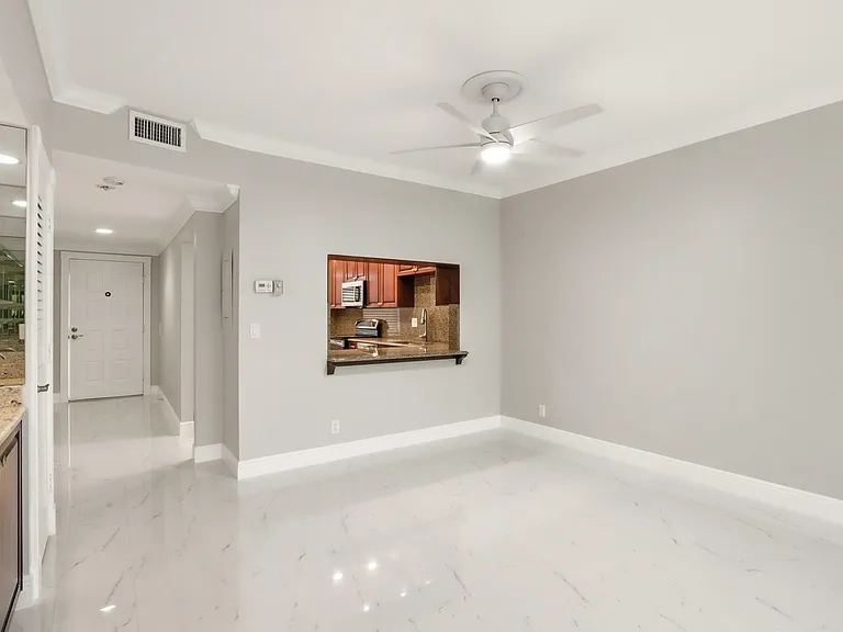 220 Lake Dr #206 — Photo 14