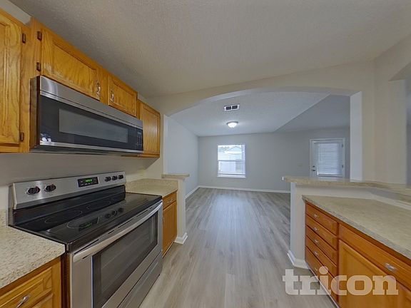 5th image of 7520 Teaticket Ct