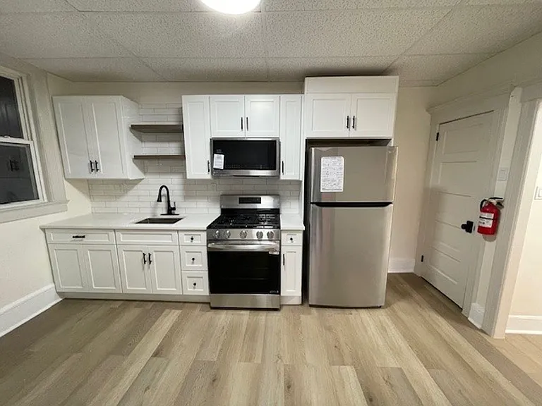 112-118 Hamilton St — Photo 12