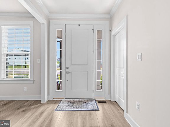 5th image of 15503 Twin River Cir