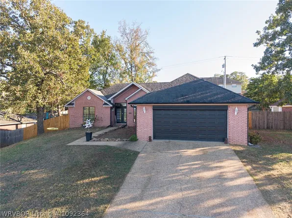 715 Fir Dr, Van Buren, AR 72956