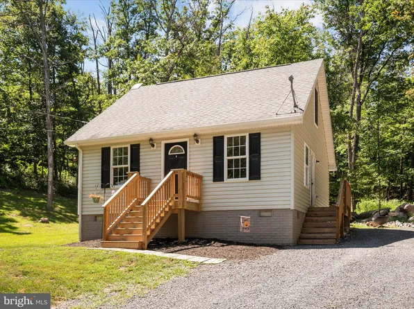 208 Opossum Trl, Winchester, VA 22602