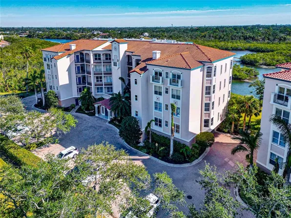 5408 Eagles Point Cir APT 302, Sarasota, FL 34231