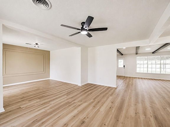 2nd image of 306 Red Bud Ln