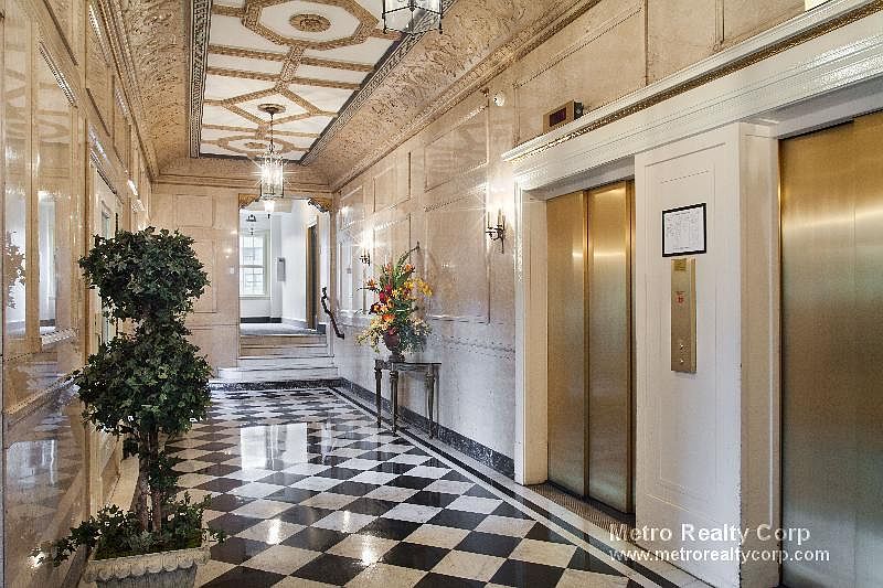 2nd image of 1403 Beacon St #604