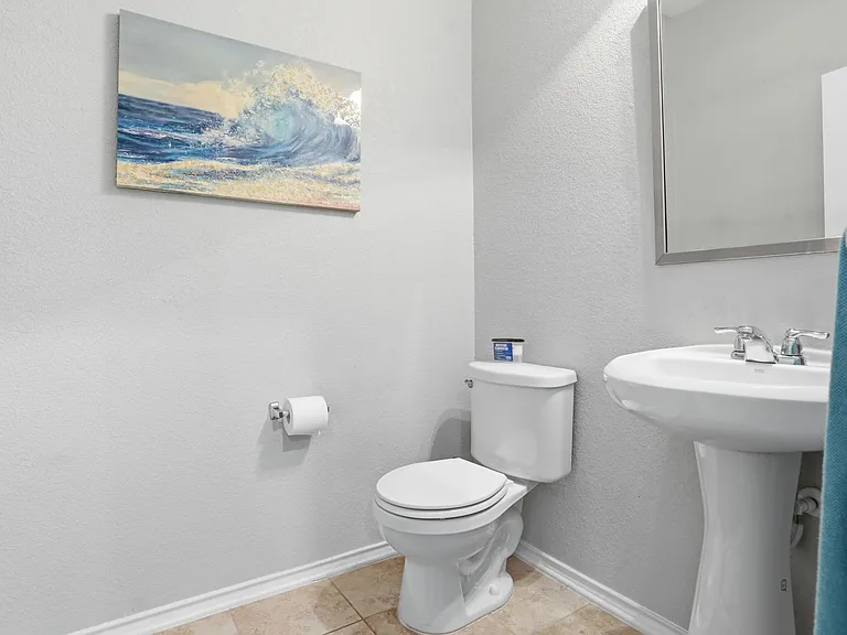 7910 Emmeline Dr — Photo 20