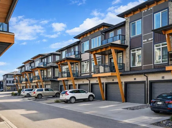 151 N Savanna Walk NE, Calgary, AB T3J 0Y3