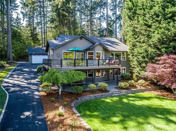 6409 W Tapps Highway E, Bonney Lake, WA 98391
