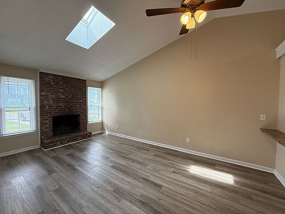 2nd image of 315 W Frances St
