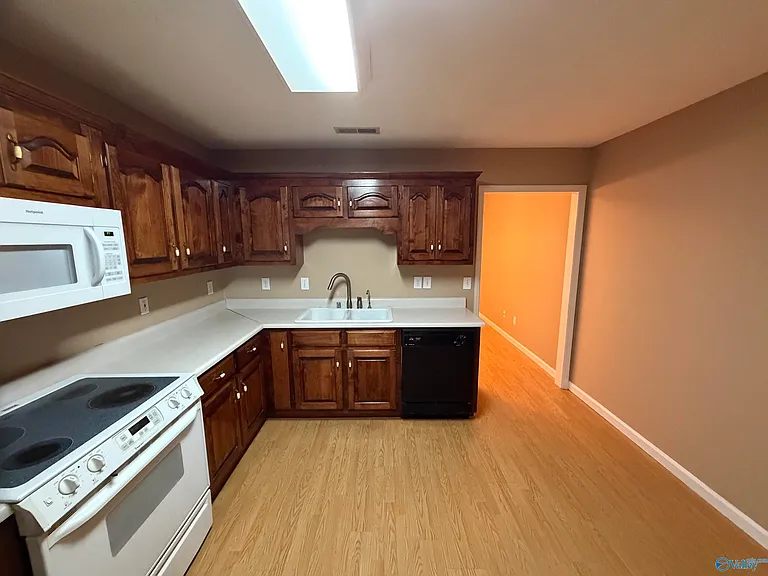 1524 Forestview Dr SW — Photo 12