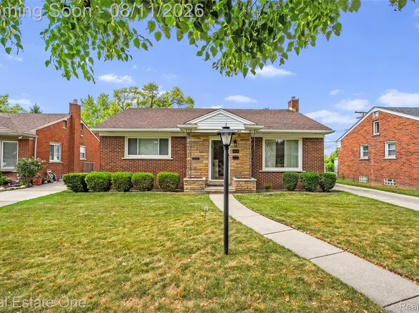 1016 Linden St, Dearborn, MI 48124