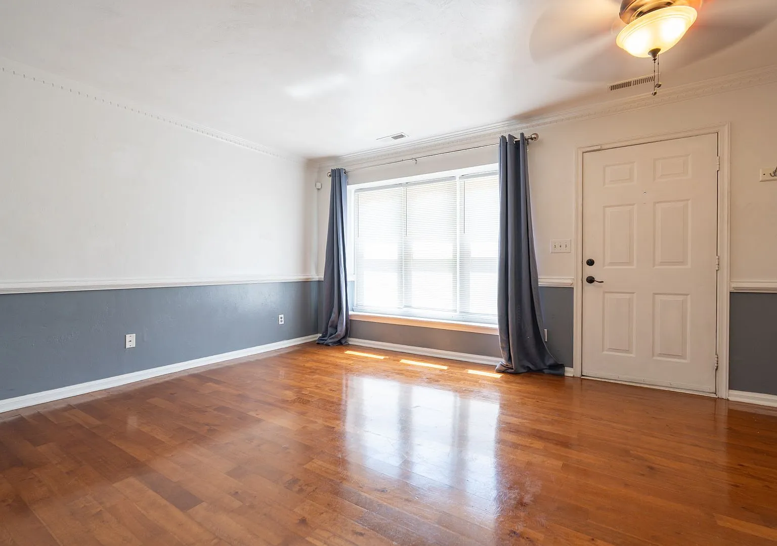 Move In Ready 2 Bedroom In Kempsville, Virginia Beach! — Photo 2