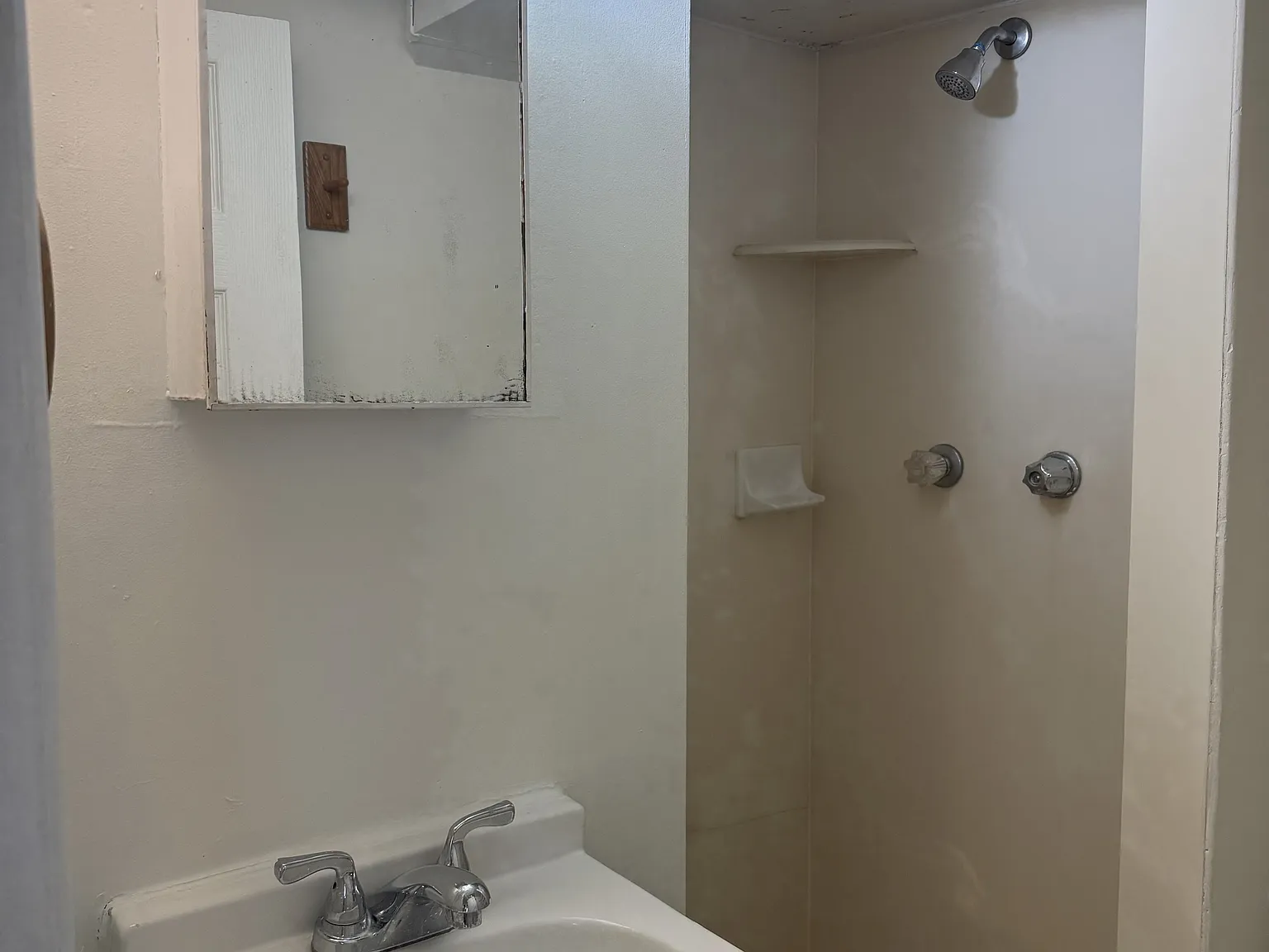 442 N 200 E — Photo 3