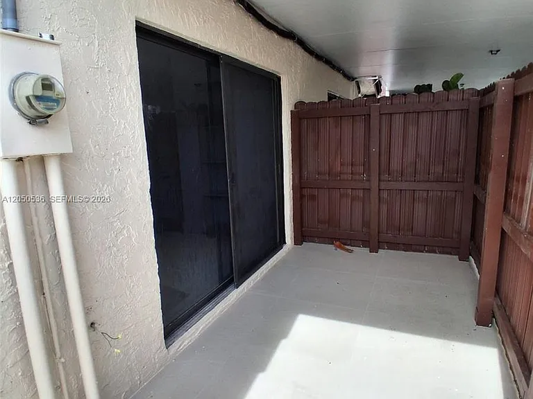 1231 SW 136th Pl #B — Photo 14