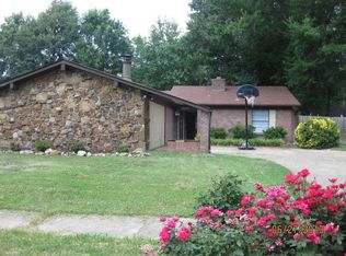 1009 Arlington Dr, West Memphis, AR 72301