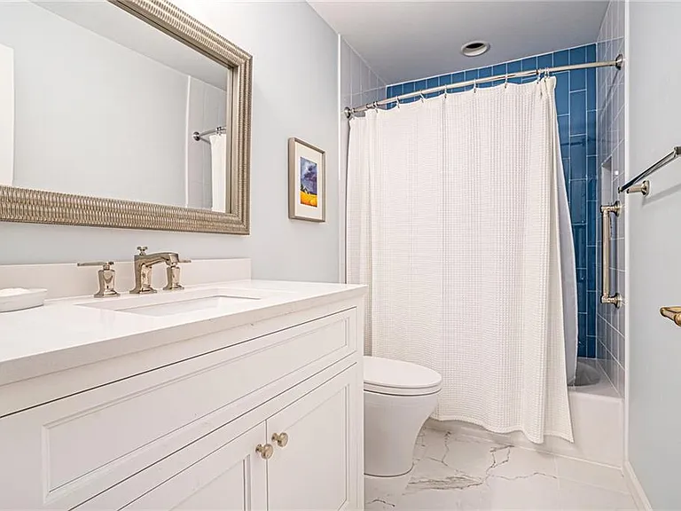 575 Peachtree Battle Ave NW — Photo 16