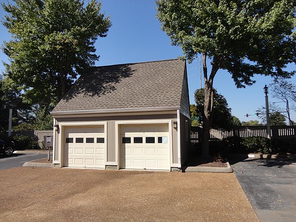 3rd image of 508 Riverfront Way