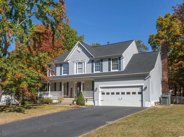 11703 S Oxbow Ct, Fredericksburg, VA 22408