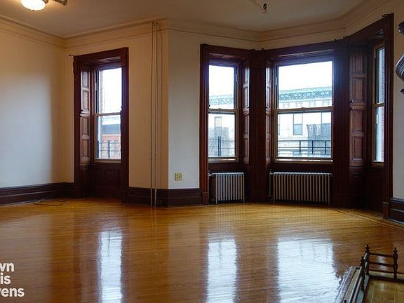 3rd image of 1152 Dean St APT 3