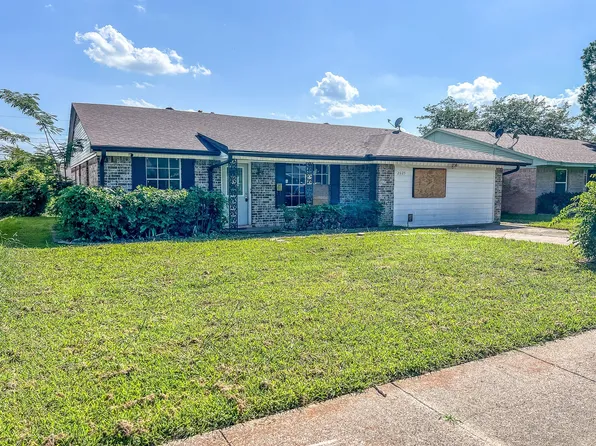 2625 Westview Dr, Mesquite, TX 75150